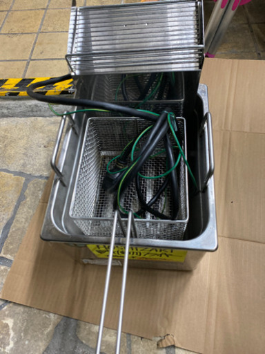 ホシザキ 卓上電気フライヤー中古