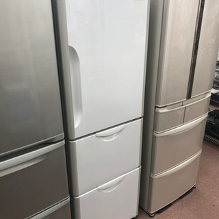 2010年製 HITACHI 302リットル冷蔵庫