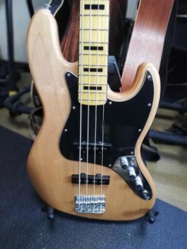 エレキベース Squier ベージュ色 Vintage Modified Jazz Base '70s