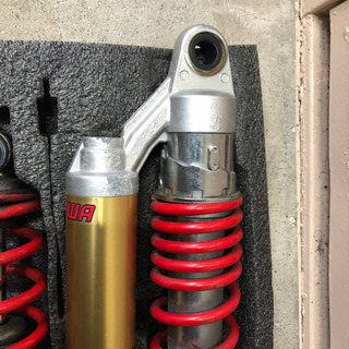 CB400SF REVO リアサスペンション