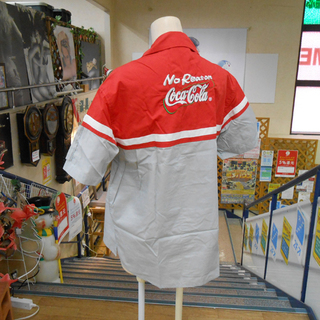 CocaCola ワークシャツ 半袖 3Lサイズ 刺繍 レッド×グレー No Reason コカコーラ ノーリーズン 札幌市 清田区 平岡 コカ・コーラ ボタンダウン シャツ Lサイズ 背面刺繍 半袖シャツ