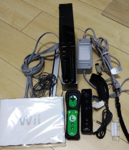 Nintendo Wii＆ソフト４本セット