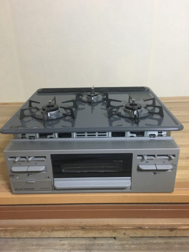 都市ガス　リンナイビルトインコンロ。展示未使用。