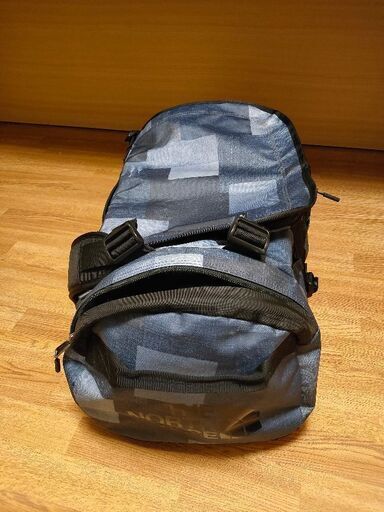 TheNorthFace ダッフルMサイズ