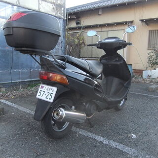 スズキ　ヴェクスター150cc　実動中古美車　タイヤ前後新品同様　社外マフラー付　自賠責保険(令和2年3月)付き　便利なリアBOX付き