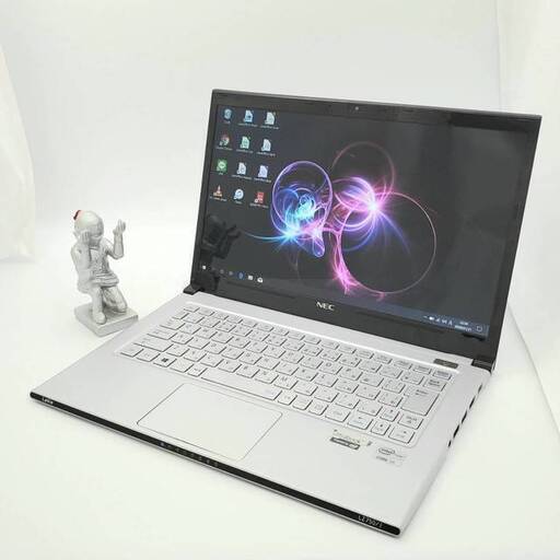 超薄型 NEC Corei7 メモリ4GB SSD256GB ノートパソコン