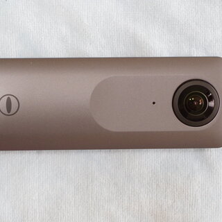 【値下げ】RICOH 全天球カメラ　THETA V【送料込み】
