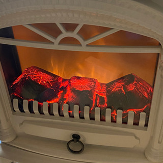 (値下げしました！)ニトリの暖炉型電気ヒーター　IV18
