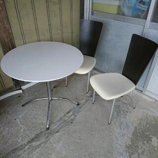 丸テーブル、椅子2脚  ホワイト