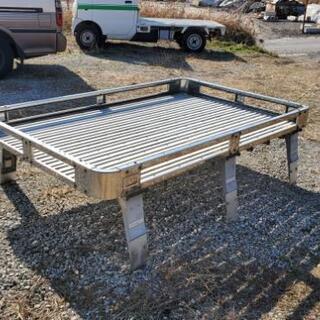 ルーフキャリア　キャンプ　プラド　ランクル　ハイエース　キャラバン　 アイバワークス