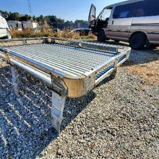 ルーフキャリア　キャンプ　プラド　ランクル　ハイエース　キャラバン　 アイバワークス