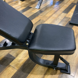 アジャストベンチ