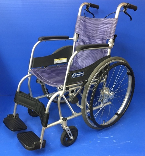 自走式車いす 標準型 軽量タイプ KF22-40SB ふわりす カワムラサイクル