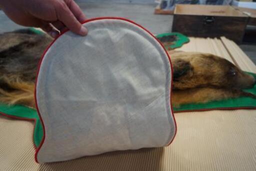 1枚限り・美品】金毛エゾヒグマ剥製 標本 ラグ 北海道産 コレクション