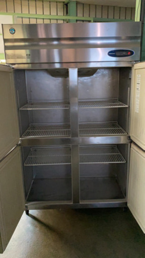 ホシザキ 業務用縦型冷凍庫 (HFー120LZT3) 2012年製