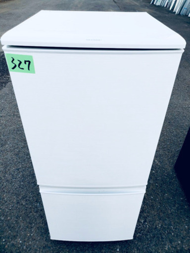 2017年製 327番 SHARP✨ ノンフロン冷凍冷蔵庫❄️  SJ-D14C-W‼️
