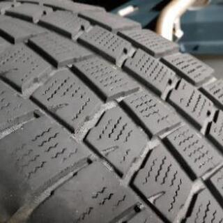 ダンロップスタッドレス4本2016年48週225/60-16静岡西部