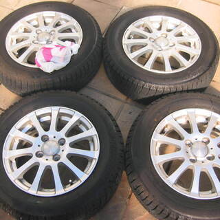 フイット用スタッドレスタイヤ　アルミ4本セット　175/65R1...