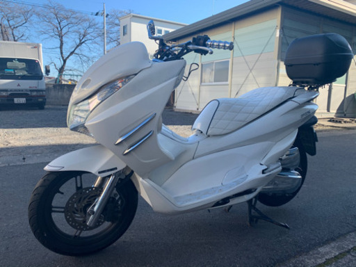 HONDA PCX125 JF28 24年式になります。