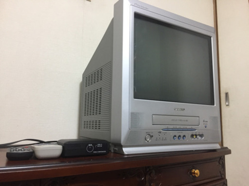 ブラウン管テレビビデオ地デジチューナー付