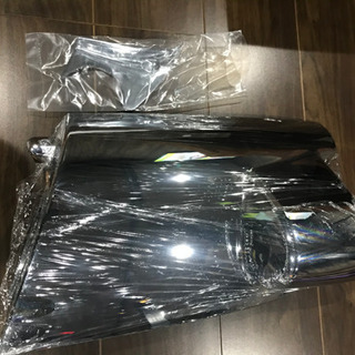16年式 日産アトラス低床用 新品コーナーメッキカバー