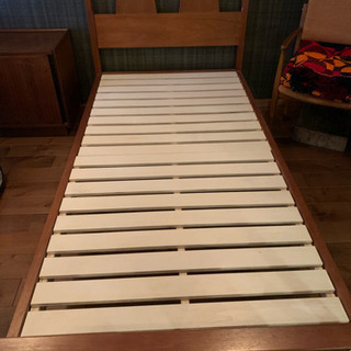 ACMEファーニチャーのベッドお売りします