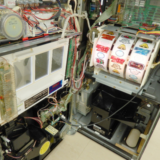 札幌市/清田区 トリビー パチスロ実機 残機尽きるまで私は戦う コイン不要機 5号機 ドアキー/設定キー有り スロット 遊戯