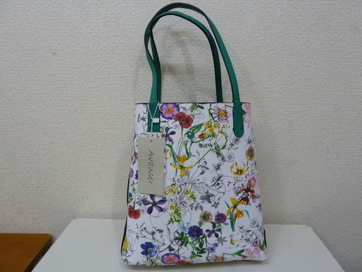 Avancer アヴァンセ トートバッグ リバーシブル 緑 花柄 ファイル対応 Desafio 岡山のバッグ トートバッグ の中古あげます 譲ります ジモティーで不用品の処分