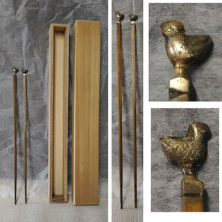 c590 火箸 ① 銅製 鳥頭飾り 茶道具 木箱入り
