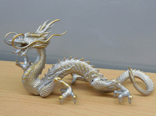 独特の素材 金属工芸◇龍の置物 ドラゴン DRAGON シルバー系 21cm 金属