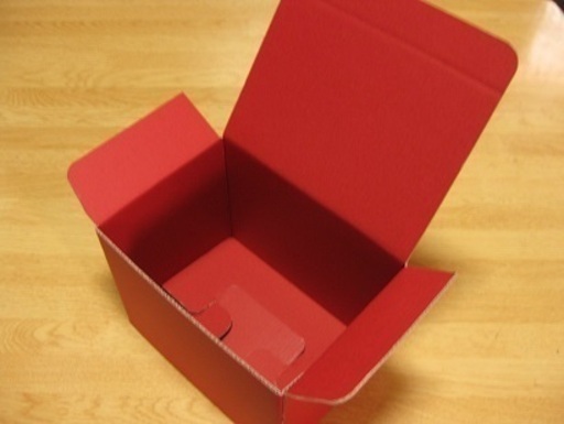 【超値下げ!!】カラーダンボール(赤色) 175枚 完全未使用 プレゼントBOXや、お菓子入れに