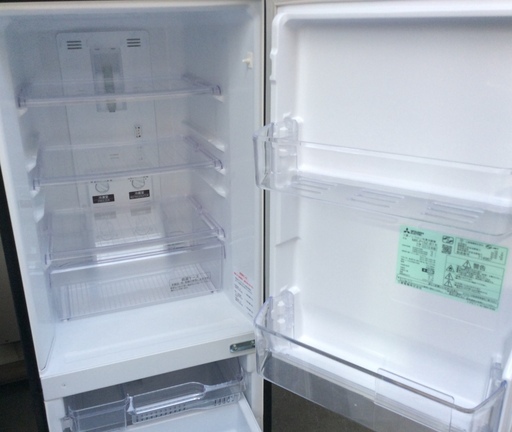 【RKGRE-235】特価！三菱/146L 2ドア冷凍冷蔵庫/MR-P15Z-B/中古品/2016年製/当社より近隣無料配達！