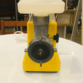 美品ミンチ機　手作り味噌やハンバーグ作れます！電動式NEWキッチンミンサー BK-220 美品ミンチ機 手作り味噌やハンバーグ作れます！電動式NEWキッチン