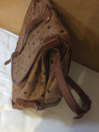 MCM ショルダーバック 大きいです! | global.burplids.com