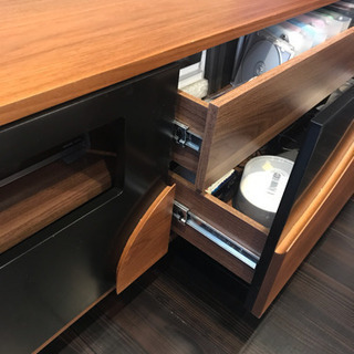 木目 モダン Armonia デザイナーテレビボード Curve