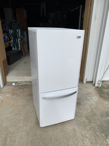 美品 ハイアール 2ドア 冷凍冷蔵庫 138L JR-NF140H 2014年 ホワイト 2段式フリーザー 静音設計 一人暮らし用！