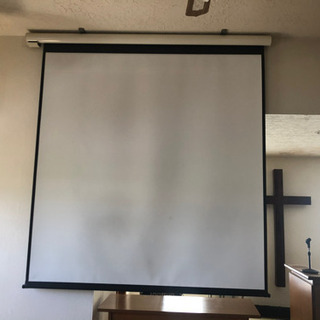 電動昇降式プロジェクタースクリーン