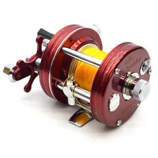 AbuGarcia アンバサダー 5500C Classic レッド ブラックバス アブガルシア 5500Cヴィンテージ 釣具 リール (0220325243)