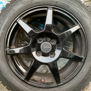 175/65R15 ダンロップ製スタッドレスタイヤ（アルミホイー...