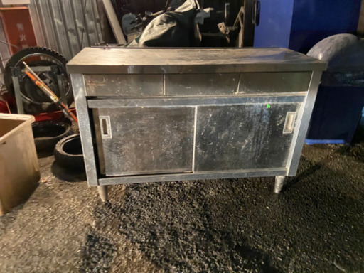 格安！業務用、厨房器具、調理台？作業台？キャビネット！幅120cm、奥行き45cm、高さ80cmです！便利だと思います♪
