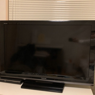 東芝 テレビ　40型40インチ