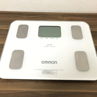 【無料】オムロンの体重計【美品】