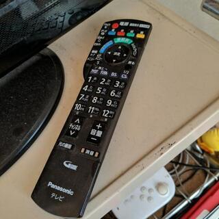 ゲームに使って頂けのテレビ。一応ジャンク扱いで。サイズ……分からないので商品名のサイズをご参考に…… ゲームに使って頂けのテレビ。一応ジャンク扱いで。サイズ……分からない