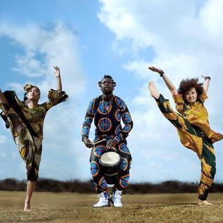 毎月第1・第3日曜アフリカンダンス＆ドラムワークショップ基礎クラス