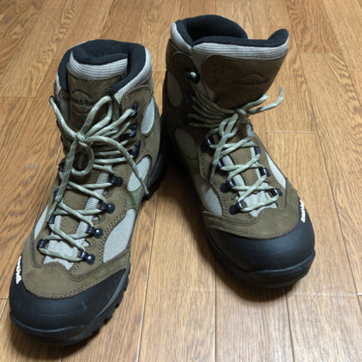 登山靴