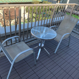 ガーデンテーブル椅子セット無料