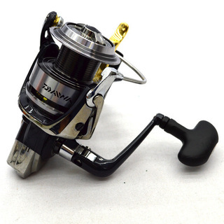 ダイワ 12尾長モンスター 4000LBD レバーブレーキ グレ メジナ 磯 シーバス チヌ 釣具 リール (0220326946)