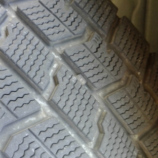 値下げしました】2019年製品 GOODYEAR ICE NAVI 7 205/60R16 