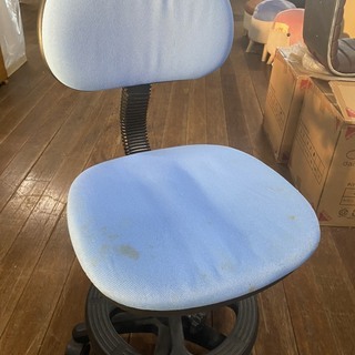 0円学習椅子！息子が使ってました。汚れてます。使用上は問題ありま...