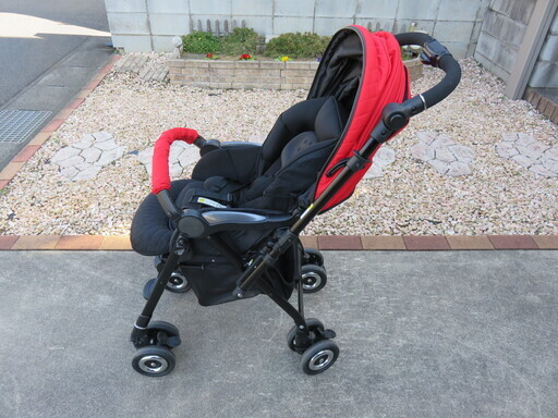 値下げしました！！美品！！アップリカベビーカー　ソラリア